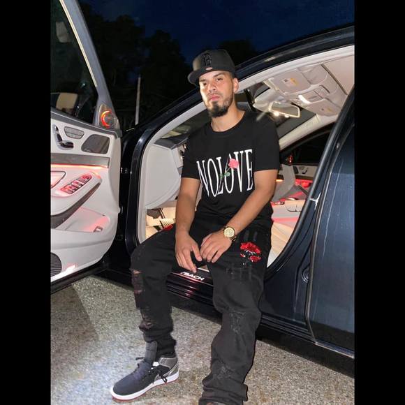 Meet your Posher, Joshua - Picture 1 of 1